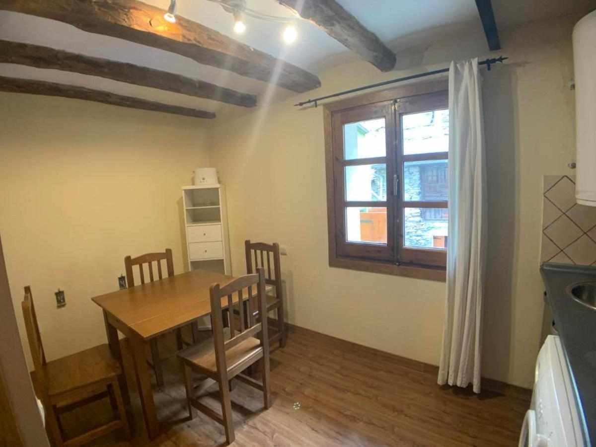 Ot Borda Nueve Apartman Benasque Kültér fotó